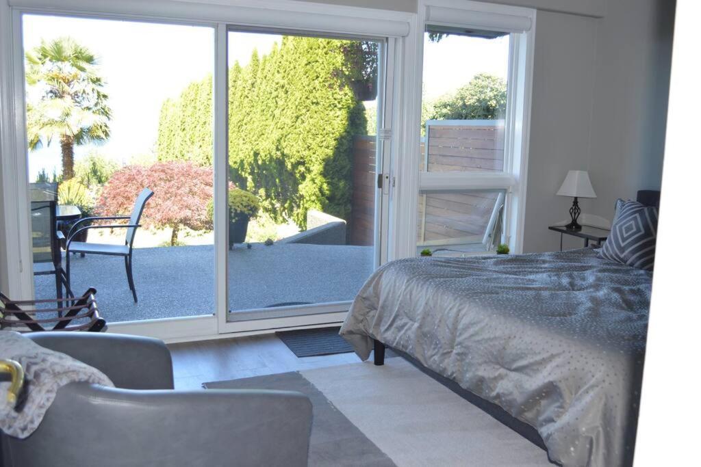 1-bedroom Seaview On Luxury Estate With Views Of Olympic Mountains Appartement